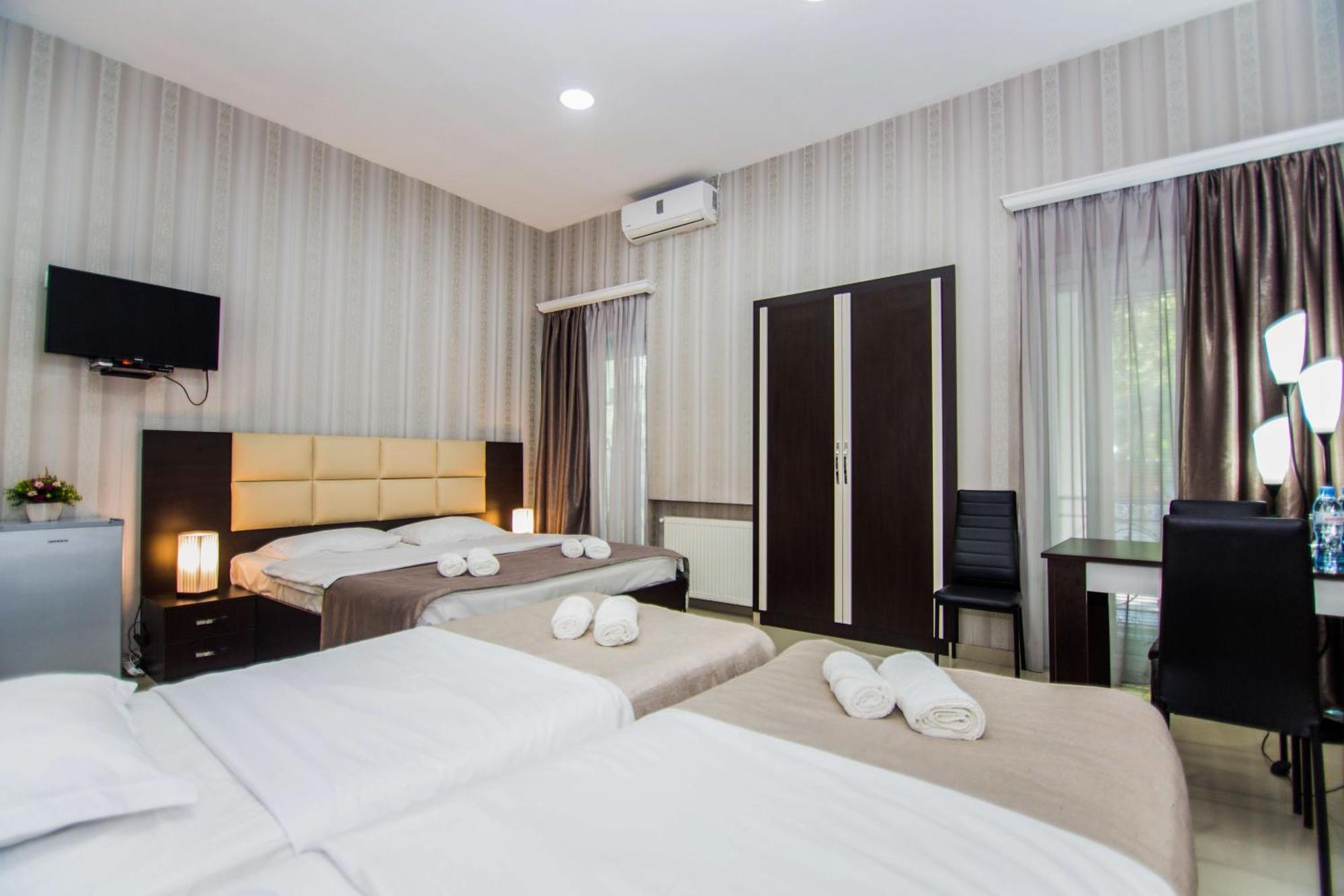 Hotel Care Inn Tbiliszi Kültér fotó