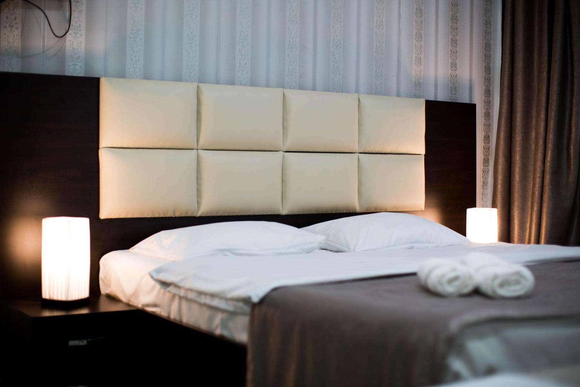 Hotel Care Inn Tbiliszi Kültér fotó