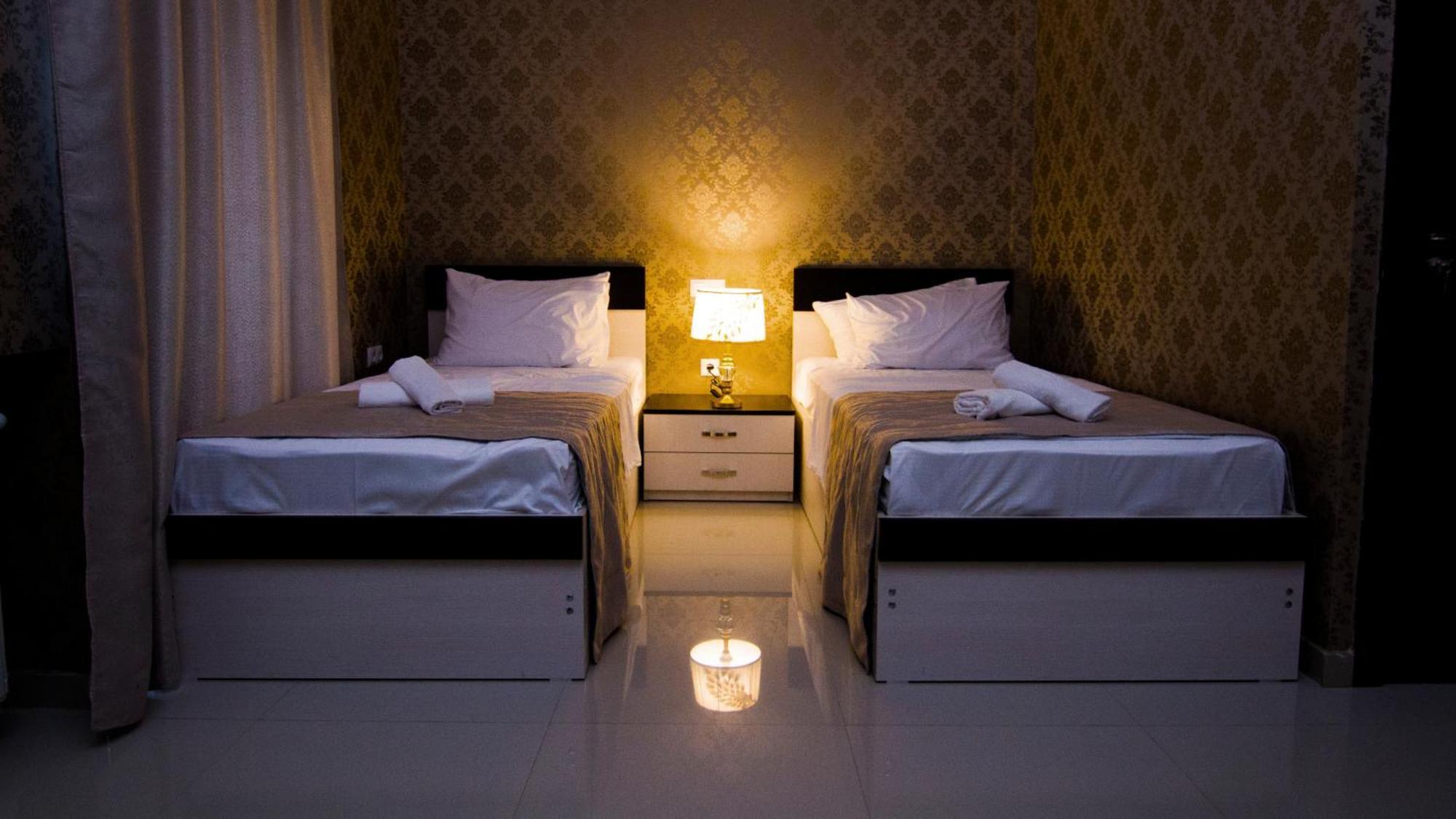 Hotel Care Inn Tbiliszi Kültér fotó