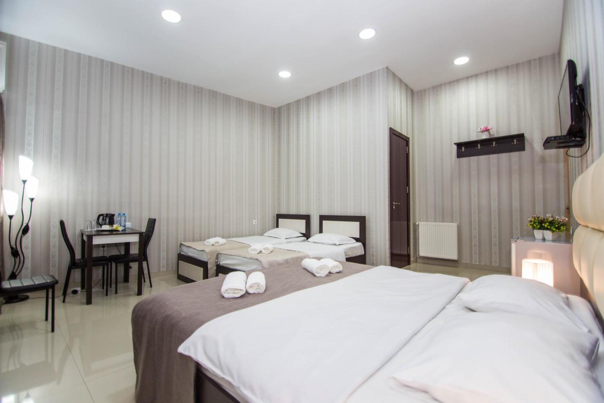Hotel Care Inn Tbiliszi Kültér fotó