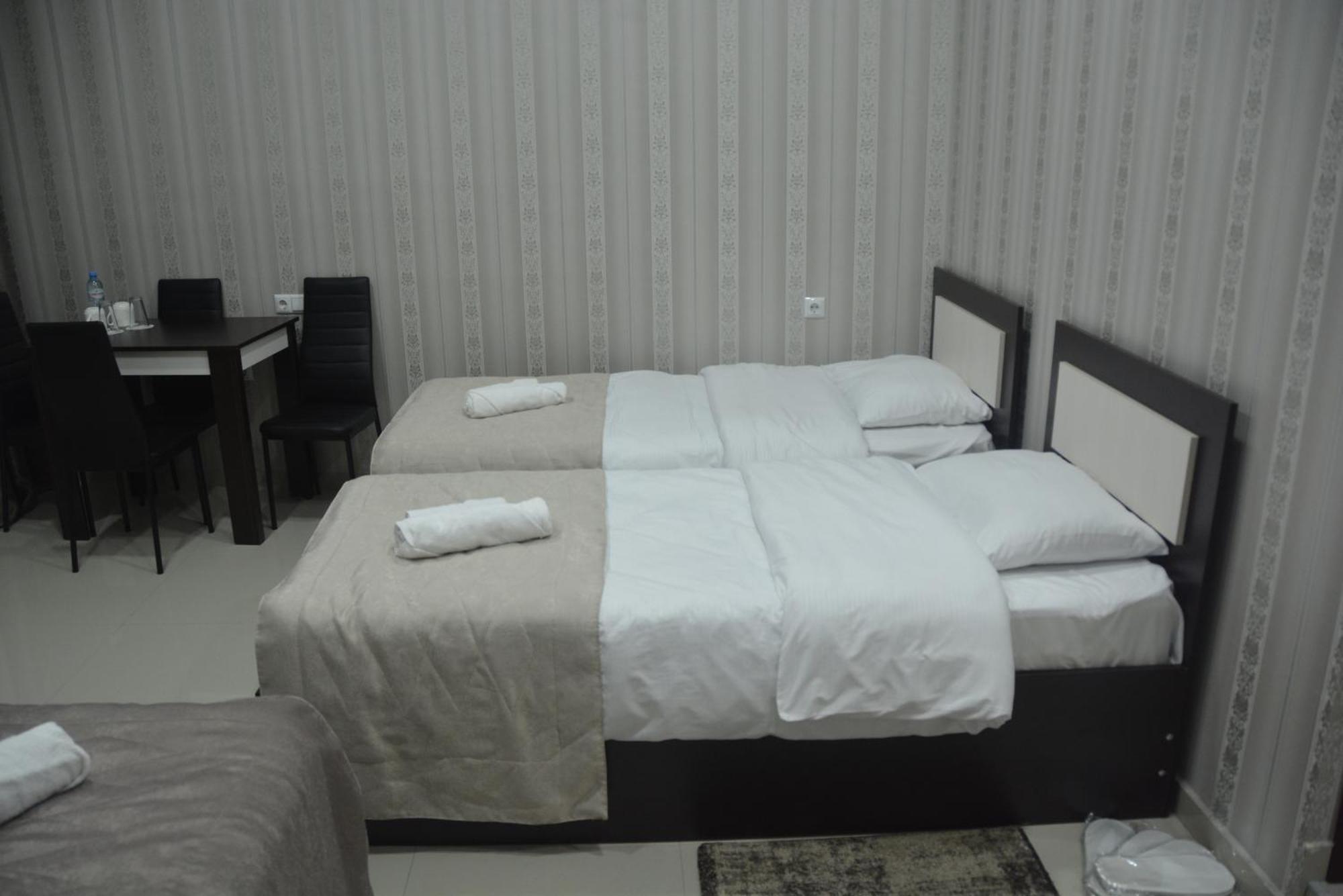 Hotel Care Inn Tbiliszi Kültér fotó