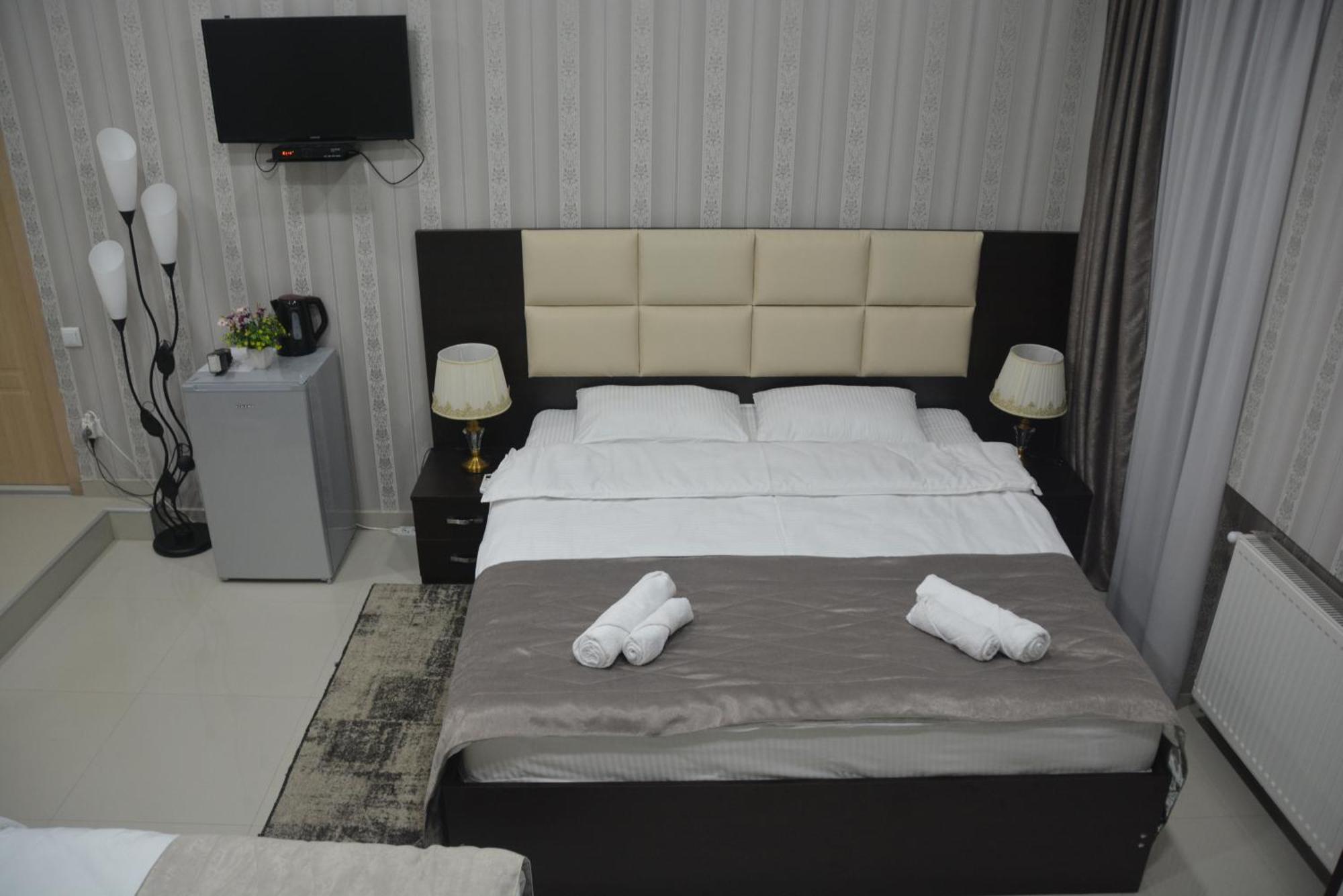 Hotel Care Inn Tbiliszi Kültér fotó